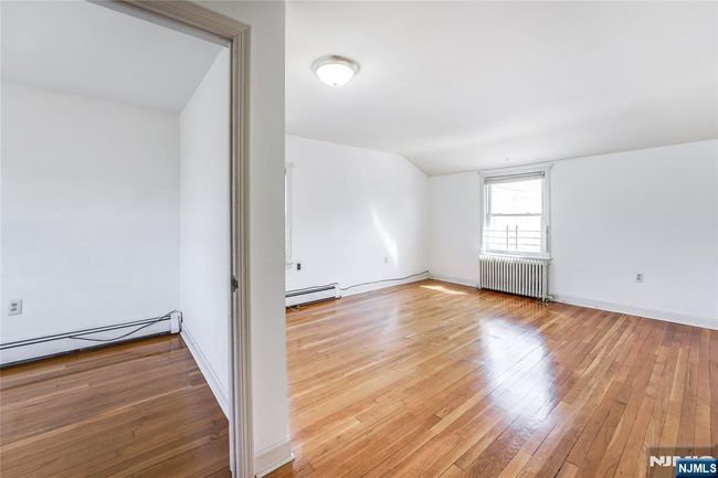 10 5 Th St, Home with 4 bedrooms, 2 bathrooms and null parking in Ridgefield Park NJ | Image 18