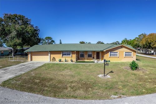 615 Roanoke Pl, Sebring, FL, 33870-1927 | Card Image