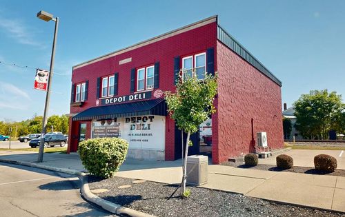 141 N Seltzer St, Crestline, OH, 44827-1804 | Card Image