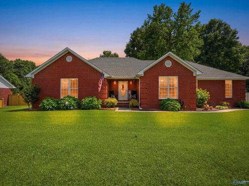 1810 Lillian Dr, Athens, AL, 35611-5414 | Card Image