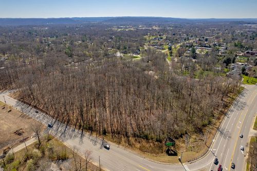 10 AC E 10th St, COOKEVILLE, TN, 38501 | Card Image