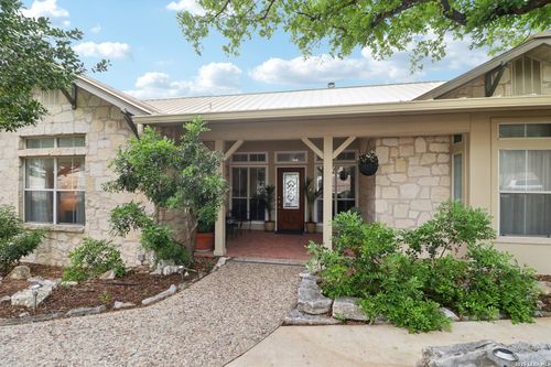 1904 Summit Ridge Dr, Kerrville, TX, 78028-8912 | Card Image