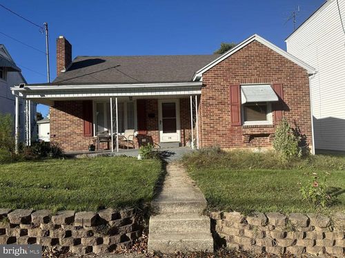 115 W Maple St, DALLASTOWN, PA, 17313-1606 | Card Image