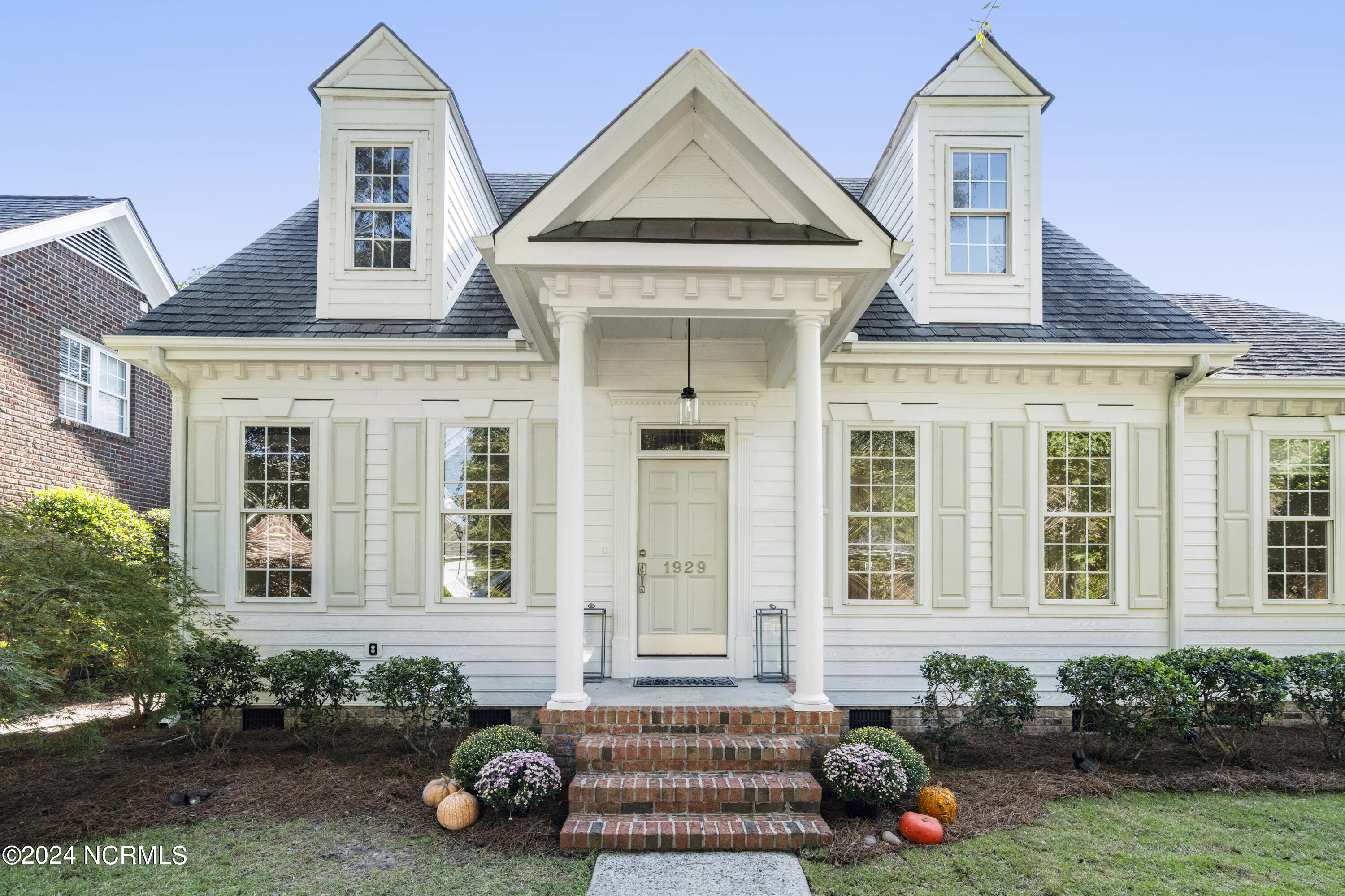 Hallmark Ln, Wilmington, NC 28405