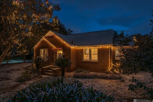 2007 Ovid St, Baton Rouge, LA, 70808-1470 | Card Image