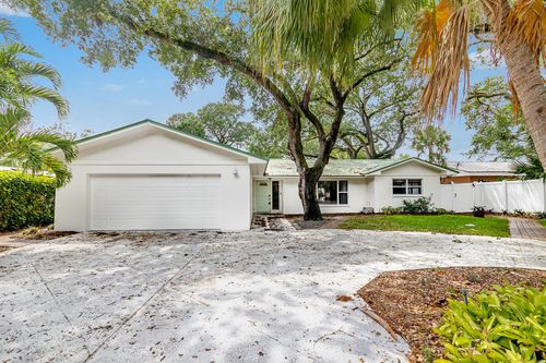 12831 S Shore Dr, West Palm Beach, FL, 33410-2055 | Card Image