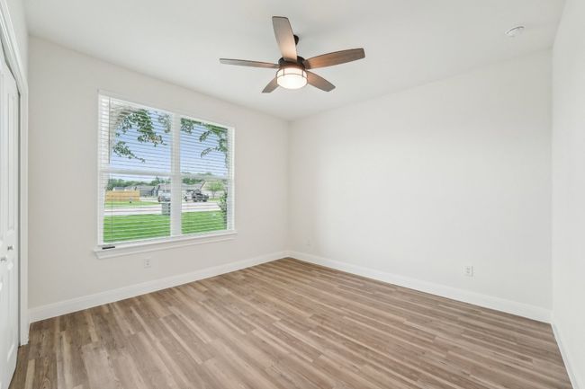 Bedroom with baseboards, and ceiling fan | Image 28