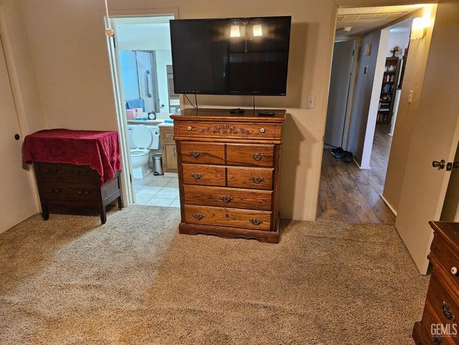5708 Cypress Point Dr, Condo with 2 bedrooms, 1 bathrooms and null parking in Bakersfield CA | Image 9