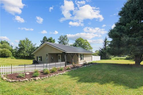 963 Irish Settlement Rd, Freeville, NY, 13068-9657 | Card Image