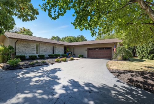 941 Clubview Blvd S, Columbus, OH, 43235-1712 | Card Image