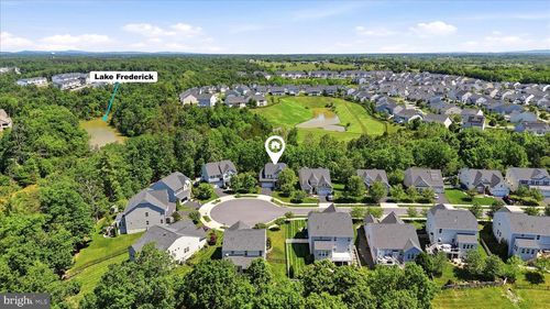 134 Atlantis Ln, LAKE FREDERICK, VA, 22630-2099 | Card Image
