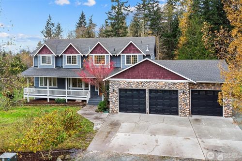 223 S Camano Ridge Rd, Camano Island, WA, 98282-8555 | Card Image