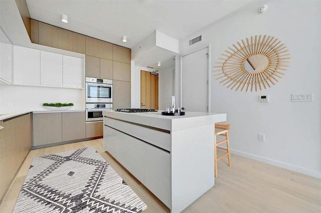 UNIT-2003 - 313 W 17 Th St, Condo with 1 bedrooms, 1 bathrooms and 1 parking in Austin TX | Image 9