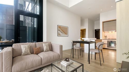 209-889 Avenue Sq Ne, Bellevue, WA, 98004 | Card Image