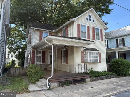 128 E New St, LITITZ, PA, 17543-1114 | Card Image