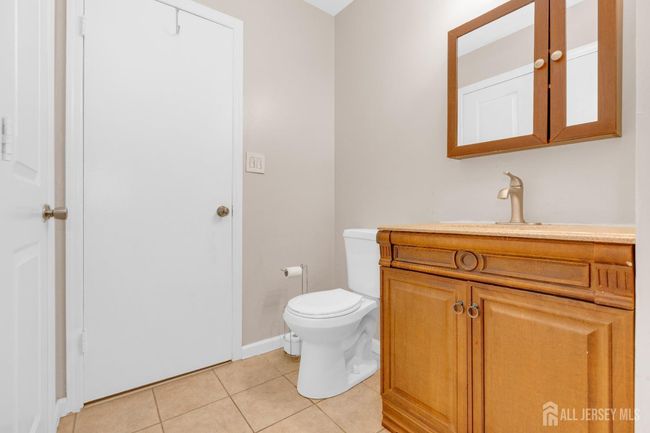 90 Pheasant Run, Townhouse with 2 bedrooms, 2 bathrooms and null parking in Edison NJ | Image 13