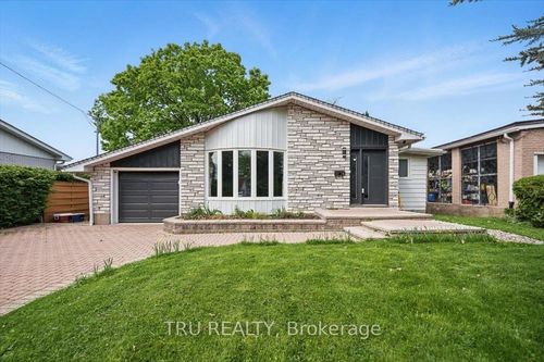 2114 Balharrie Ave, Ottawa, ON, K1G1G5 | Card Image