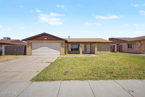 5208 W Shangri La Rd, Glendale, AZ, 85304-3936 | Card Image