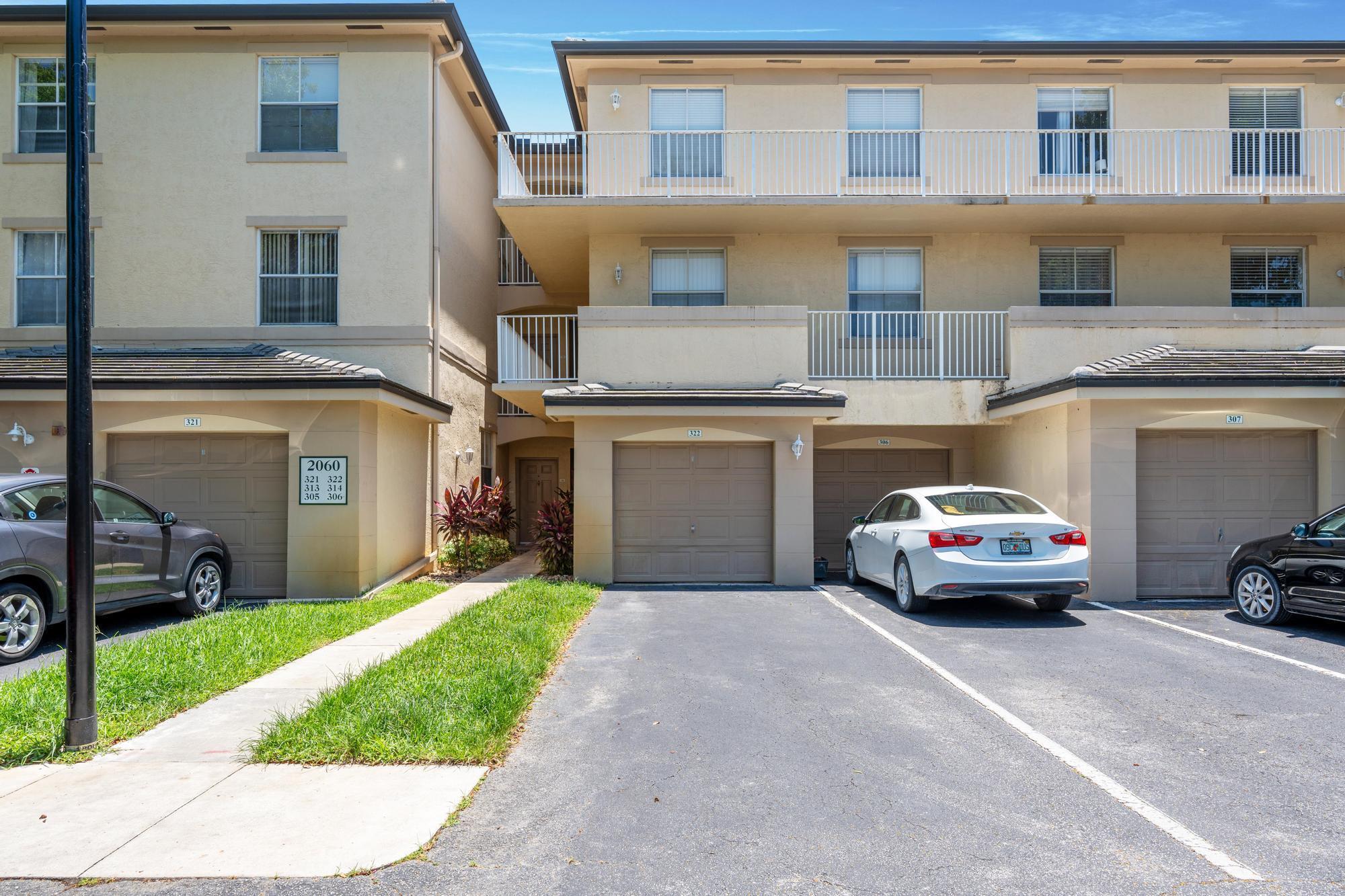 322 2060 Greenview Shores Boulevard, For Rent in Wellington Zoocasa