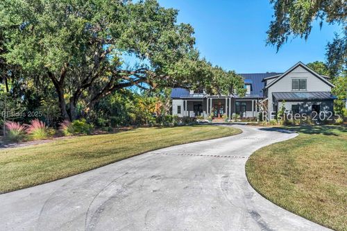 137 Inverness Dr, Bluffton, SC, 29910-4976 | Card Image