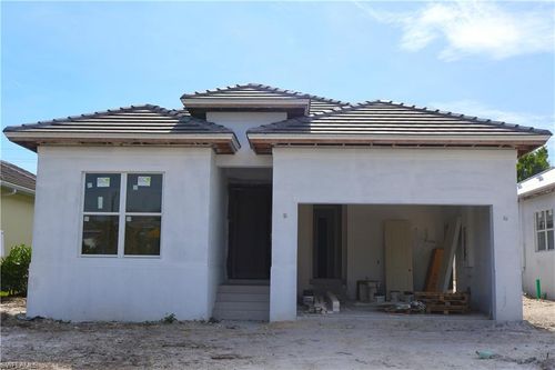 2532 Linda Dr, NAPLES, FL, 34112-6332 | Card Image