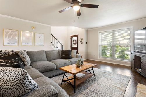 2712 Buckeye Trl, Cedar Park, TX, 78613-5375 | Card Image