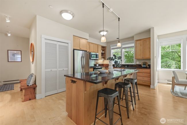 UNIT-102 - 156 Hall Brothers Loop, Condo with 2 bedrooms, 2 bathrooms and null parking in Bainbridge Island WA | Image 14