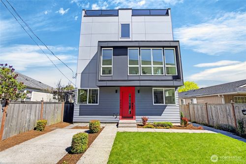 5560 15th Ave S, Seattle, WA, 98108-2822 | Card Image