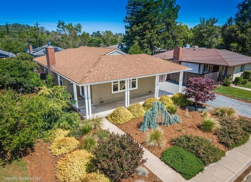 221 Sutter St, Auburn, CA, 95603-4517 | Card Image