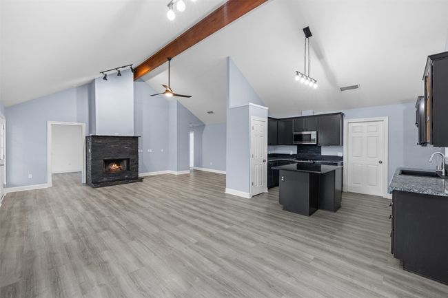1234 County Road 135, House other with 3 bedrooms, 3 bathrooms and 4 parking in Lincoln TX | Image 5