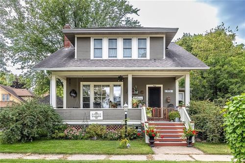 11 S 5th St, Black River Falls, WI, 54615-1613 | Card Image