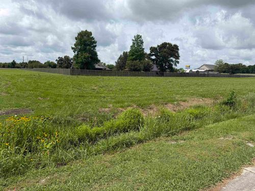 252 Treasure Dr, Raceland, LA, 70394-3706 | Card Image