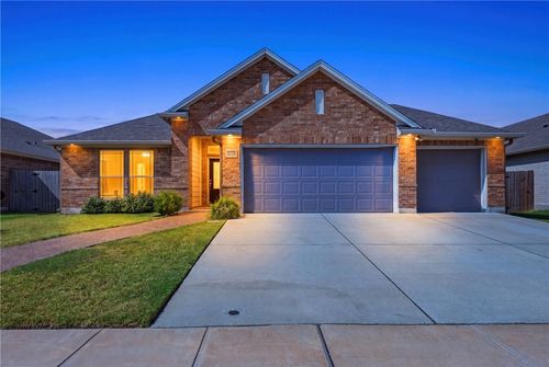7725 Stampede Dr, Corpus Christi, TX, 78414-2914 | Card Image