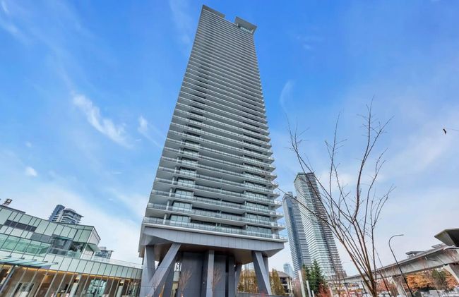 307 - 4720 Lougheed Highway, Condo with 1 bedrooms, 1 bathrooms and 1 parking in Burnaby BC | Image 1