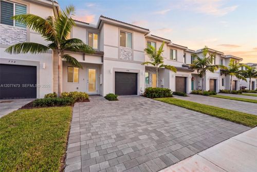 746 Se 14th Street, Homestead, FL, 33034 | Card Image