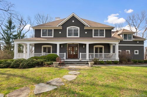105 Hardscrabble Lake Dr, Chappaqua, NY, 10514-3040 | Card Image