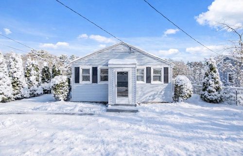 7 Cedar Dr, Carver, MA, 02330-1365 | Card Image