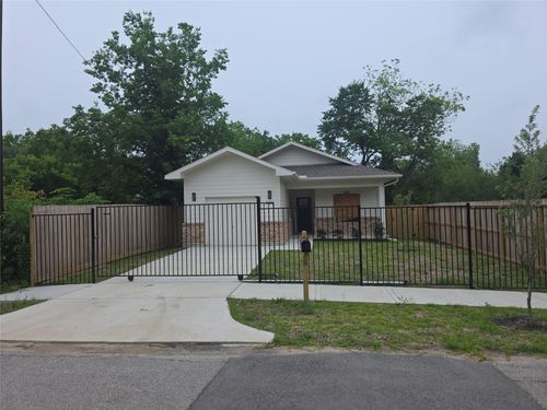 3202 Mcilhenny St, Houston, TX, 77004-2010 | Card Image