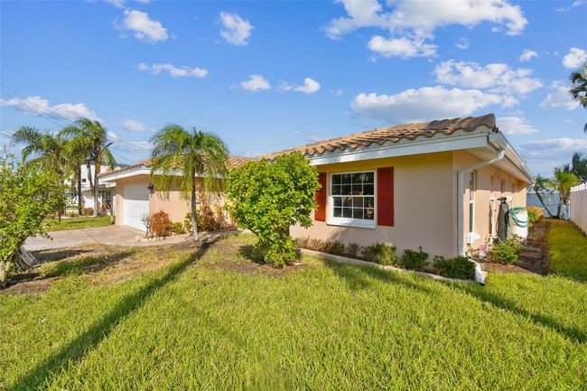 529 Johns Pass Ave, House other with 4 bedrooms, 2 bathrooms and null parking in MADEIRA BEACH FL | Image 5