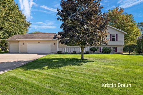 3658 Stephanie Ln, Muskegon, MI, 49444-8725 | Card Image