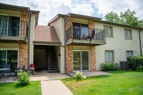 N115W17125 Armada Dr, Germantown, WI, 53022-3219 | Card Image