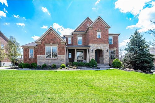 7210 Keltner Dr, West Chester, OH, 45069-8205 | Card Image