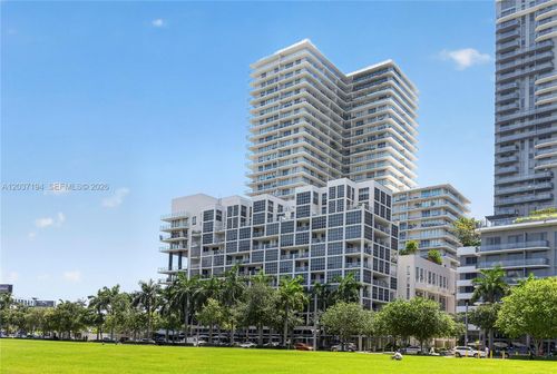pm03-3451 Ne 1st Ave, Miami, FL, 33137-3984 | Card Image