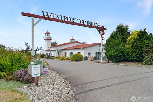 1 S Arbor Rd, Aberdeen, WA, 98520-9519 | Card Image