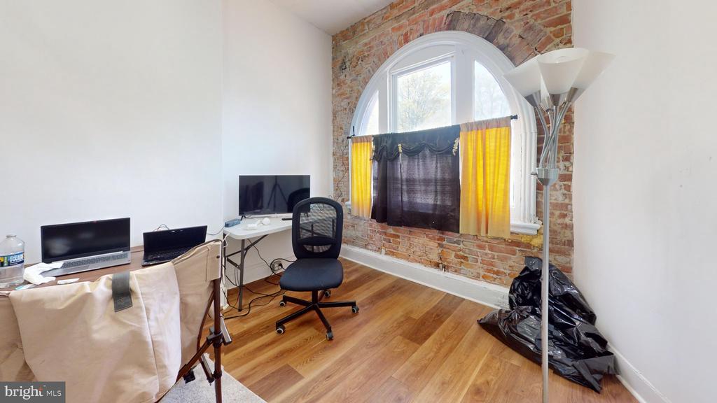 Commercial Sale in WASHINGTON 5