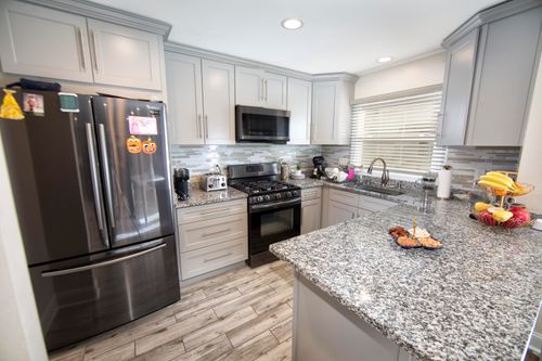 1228 W Baldwin Ct, Mequon, WI, 53092-5909 | Card Image