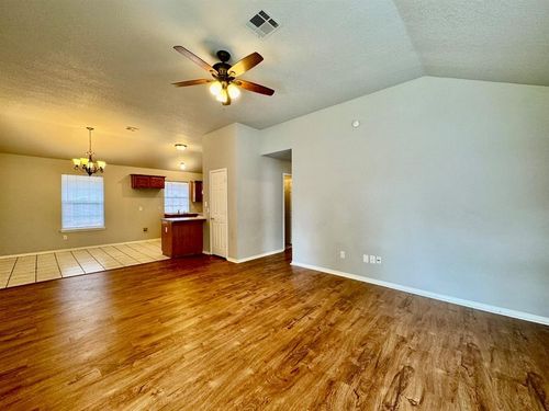 633 Nw 121st St, Oklahoma City, OK, 73114-8321 | Card Image