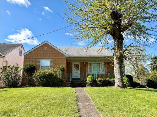 123 Clearview Ave, Weirton, WV, 26062-4001 | Card Image