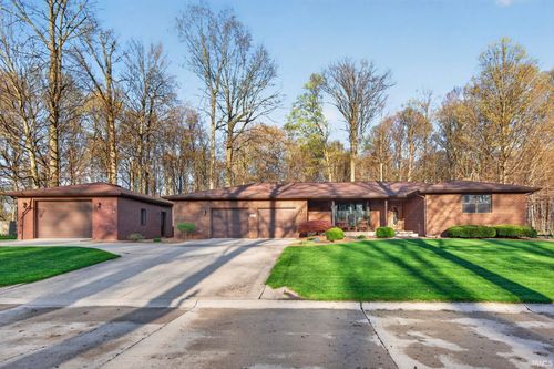 616 Walnut Dr, Albion, IN, 46701-1524 | Card Image