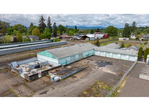 111 Fourth St, Amity, OR, 97101-1104 | Card Image